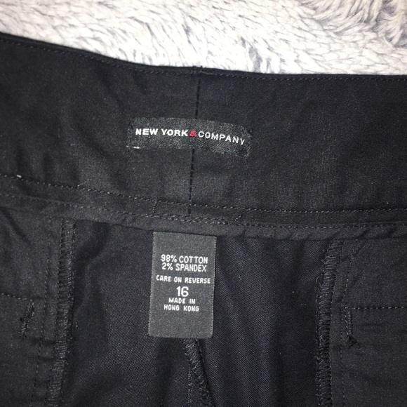 New York & Company Black Cropped Pants - Picture 4 of 5